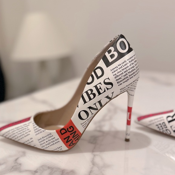 Steve Madden Newspaper Print Vala’s size 8.5 NWT - Picture 3 of 9